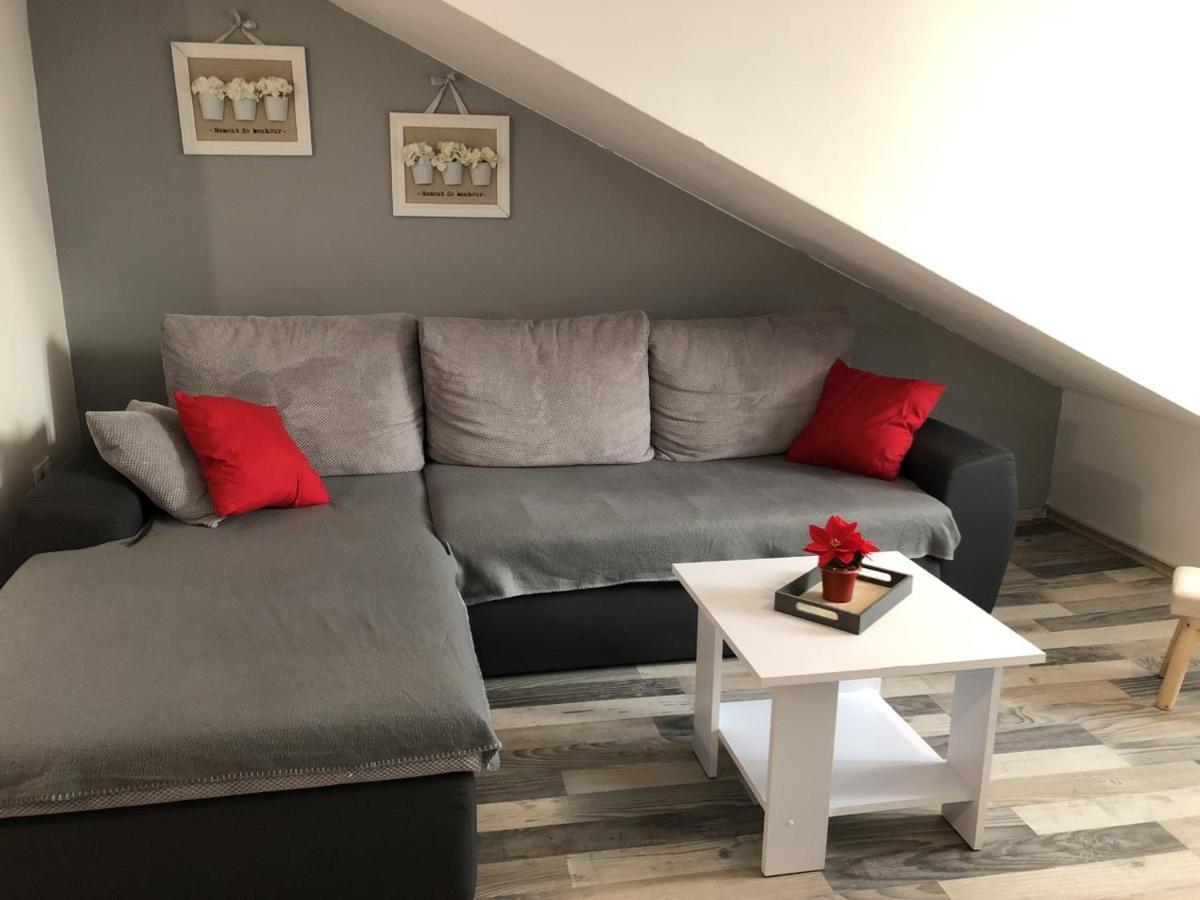Charming Rijeka City Center Apartment Renee Bagian luar foto